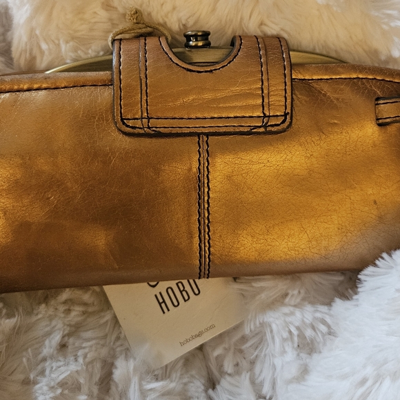 Hobo Gold Dust Leather Clutch - Picture 3 of 10